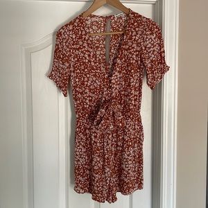 Abercrombie tie-front romper with pockets (xs tall)
